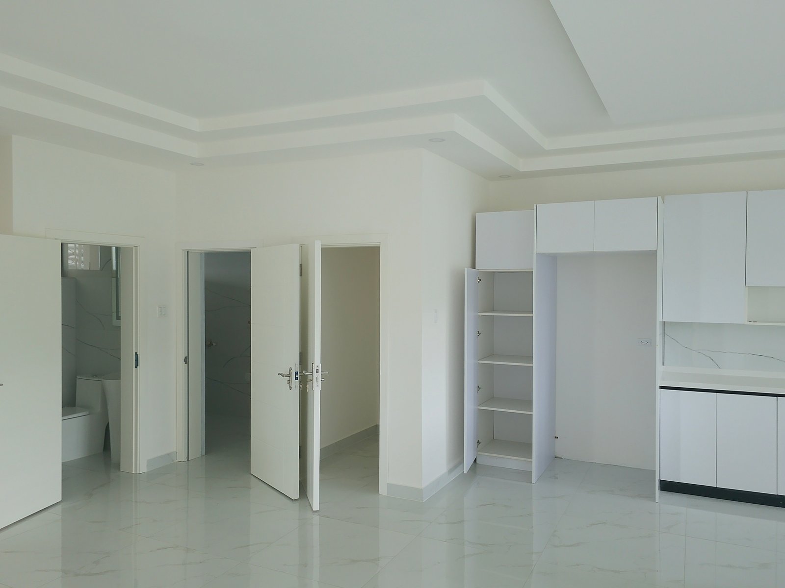 poweder room wash room pantry